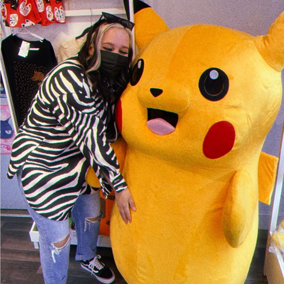 Meet the Posher - Picture 1 of 2